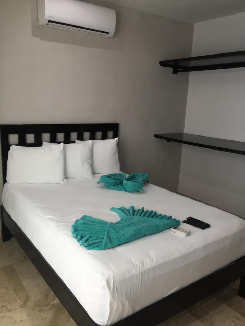 Encantada Condo Playa del Carmen Esterno foto