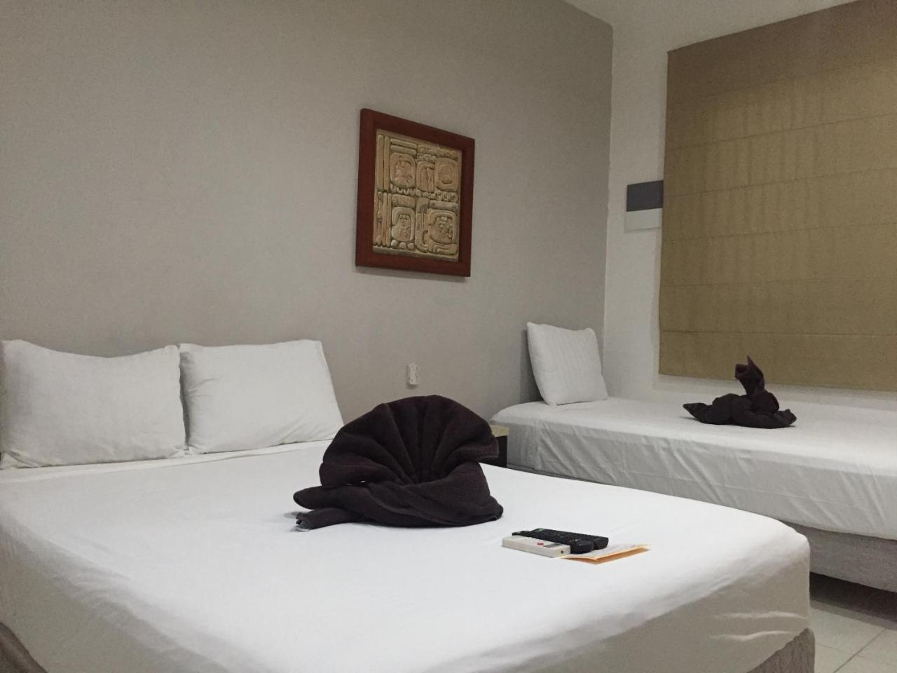 Encantada Condo Playa del Carmen Esterno foto